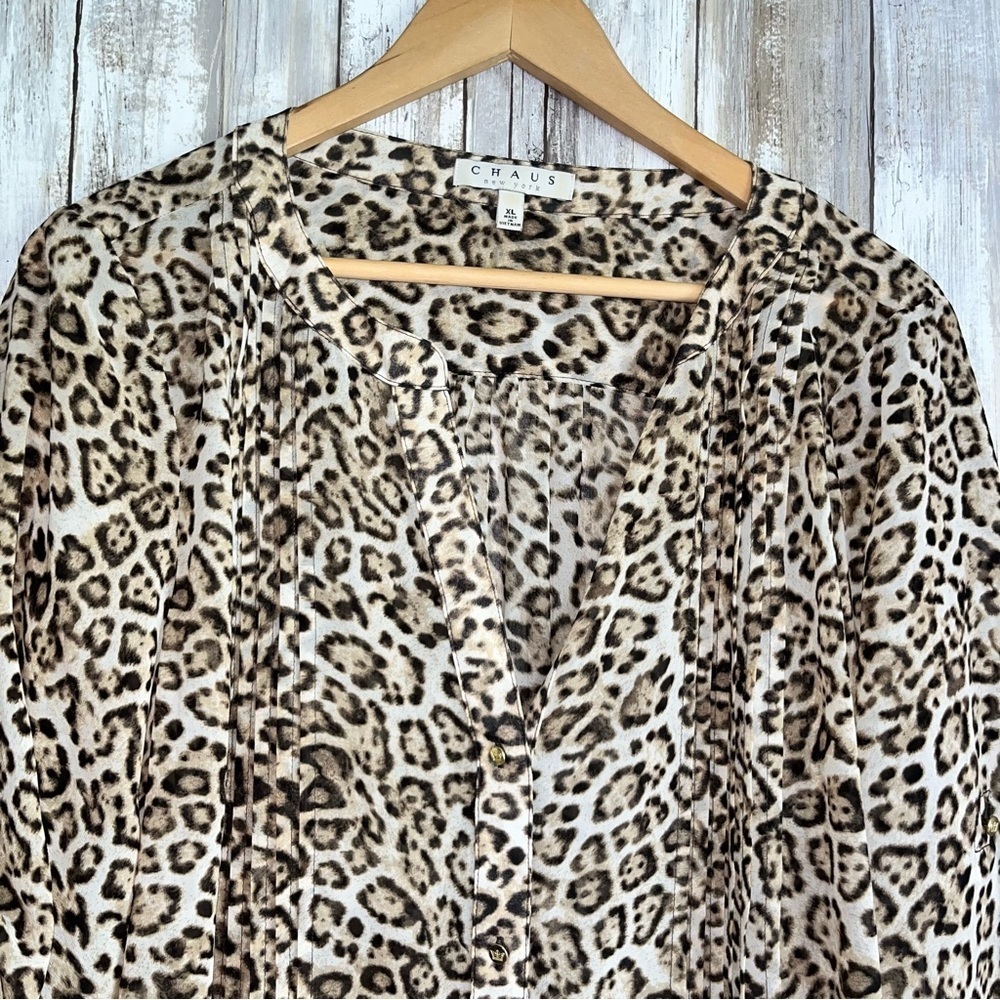 Chaus Leopard Ombré Orange Button Up - Picture 4 of 5